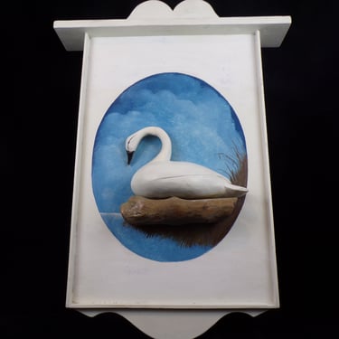 ws/Swan on Driftwood Wall Hanging