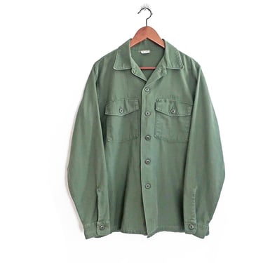 vintage Army shirt / cotton sateen shirt / 1960s US Army Vietnam War OG 107 cotton sateen shirt Large 