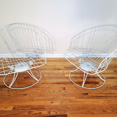 Mid Century Homecrest Pair of Patio Chairs with Cushions 