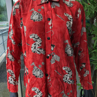 Carole Tomkins "The Big Shirt" Rayon Blouse in Red w Cute B/W Illustrations of Fashion Accessories San Francisco Made in USA 