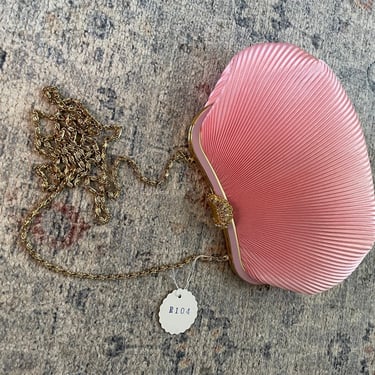 Vintage ‘80s ‘90s pink satin clamshell evening bag | Venusian seashell purse, prom clutch, convertible with chain strap 