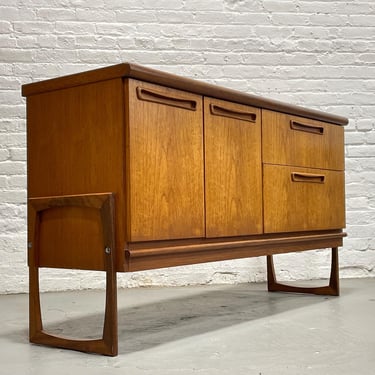 Vintage Mid Century Modern Teak Square Leg CREDENZA / Sideboard, c. 1960's 