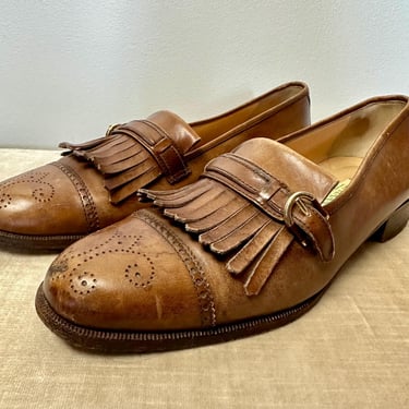 1990’s brown leather Oxford shoes~ fringed tassels & eyelet detail~ perforated ~ Preppy slip on loafers~ VTG Cole Haan Unisex style/ size 