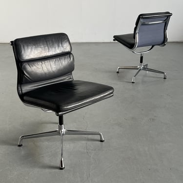 Vintage Iconic Eames 'EA205' Desk Chair by Vitra, Black Leather Soft Pad Swivel Chair, 1990s 