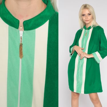 70s Velour Robe Dress Green Mini Shift Lounge Wear Pajama Robe Long Sleeve Hippie Bohemian Front Zip Up Loungewear Vintage 1970s Medium M 