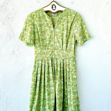 Vintage 50s 60s BohoPaisley Day Dress 1950s 1960s Apron Dress Midcentury Nylon 