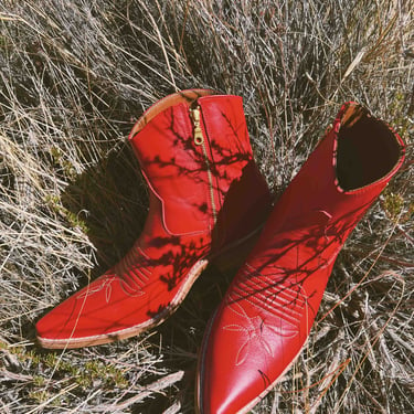 Short Cowboy Boot in Red