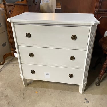 White 3-Drawer Night Stand