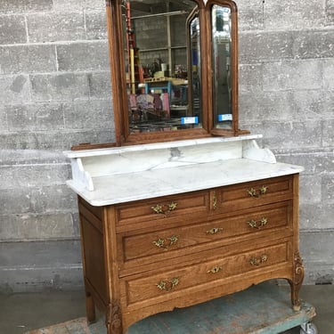 Antique Vanity Dresser with Trifold Mirror (Seattle)