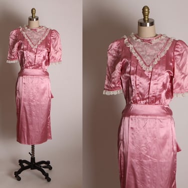 Early 1970s Satin Pink and Off White Cream Lace Victorian Cottagecore Prairie Style Half Sleeve Bustle Back Formal Dress -XS 