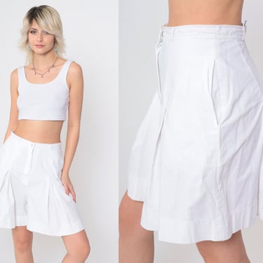 White Pleated Shorts 90s Wide Leg Trouser Shorts High Waisted Rise Preppy Retro Culotte Bottoms Basic Plain Cotton Vintage 1990s Small 28 