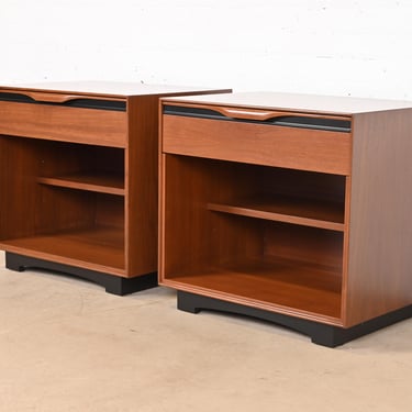 John Kapel for Glenn of California Sculpted Walnut and Black Lacquered Nightstands, Newly Refinished