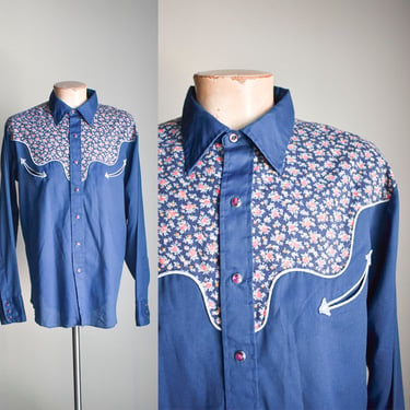 1970s Blue Floral Wrangler Pearl Snap Shirt 