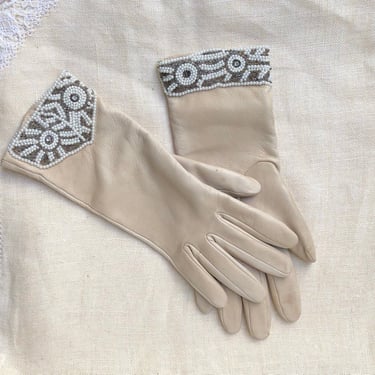 80s embellished leather gloves / genuine bone ivory leather gloves seed pearls + glass beads embellished cuff / fancy winter leather gloves 