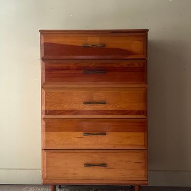 Pine dresser