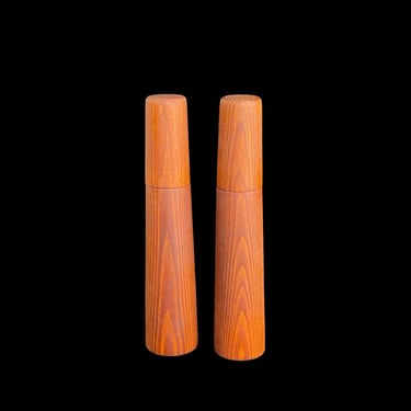 Vintage Mid Century Modern 1960s -70s 10.5" Tall Teak Wood Salt and Pepper Grinders 