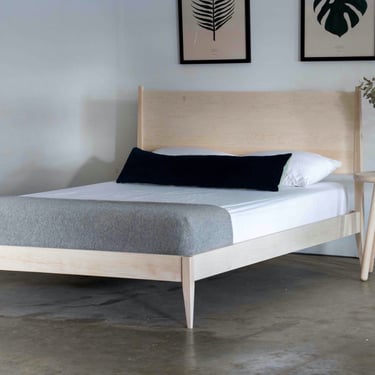 Mid Century Modern Platform Bed / Storage Platform Bed Option / Simple Modern Shaker Bed / Walnut Maple Cherry Oak Bed 
