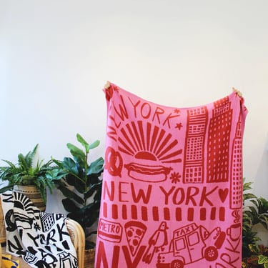 New York knit blanket, pink/red