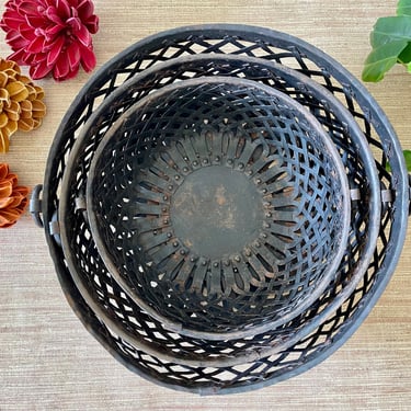 Antique Wrought Iron Black Woven Fruit Baskets/Bowls - Set of 3 - Rustic Farmhouse Decor 
