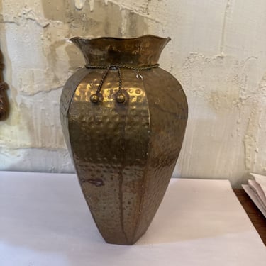 VINTAGE BRASS VASE 16X10