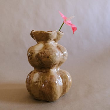 L’Ail Vase // ceramic stoneware vase 