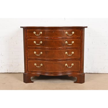 Baker Furniture Georgian Banded Mahogany Serpentine Front Chest of Drawers