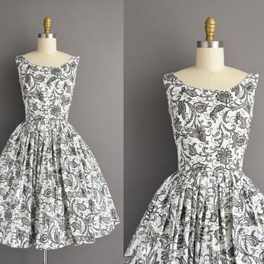 Vintage 1950s Dress | Black & Gray Paisley Cotton Print Dress | XS Small 