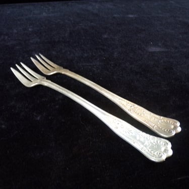 ws/(2) US Navy 6&quot; Silver Seafood Cocktail Forks, R Wallace