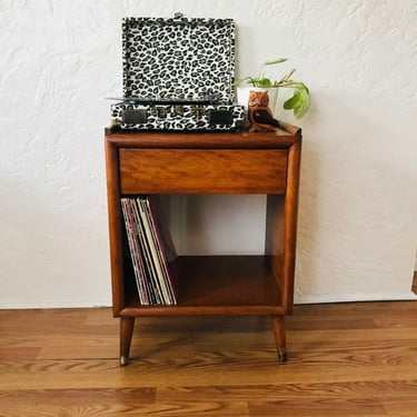 MID CENTURY MODERN Nightstand | Drawer | Side Table | End Table | Album Storage | Wood | Walnut | Furniture Guild 