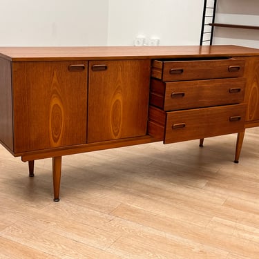 Credenza Mid Century by Avalon Furniture 