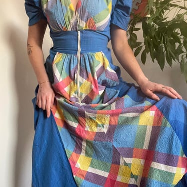 1940s Seersucker House Dress with Zip Front, Rainbow Plaid, and Puff Sleeve 
