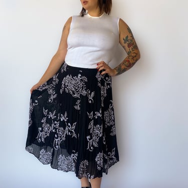 Y2K Black and White Midi Skirt, sz. 2X