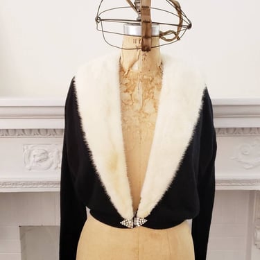 1950s Black Wool Cardigan White Mink Fur Collar rhinestone Brooch / 50s Evening Sweater Oak Park Furriers Chicago / M to L /Zelia 