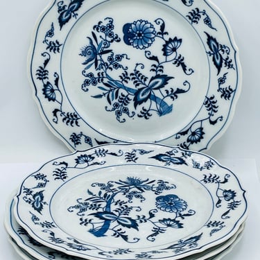 Vintage set of (4) Lovely Blue Danube Onion  Salad Desert Luncheon Plates 8 3/4" - Unused- Banner Logo Japan 