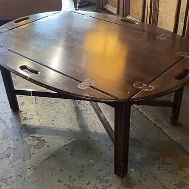 Dark Wood Coffee Table w Fold Up Sides