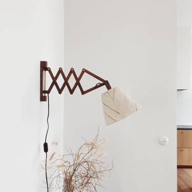Mid-Century Scheren-Wandlampe mit Sisal Schirm Made in Denmark 