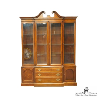 HICKORY CHAIR American  Masterpiece Collection Mahogany  66" Lighted Display China Cabinet  1760-18 
