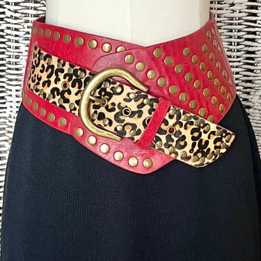 Vtg wide belt red texture faux leather brutalist metal buckle M Lino Lippi Vintage wide waist belt red texture faux leather brutalist  main image 4