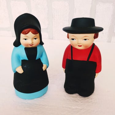 Amish Couple Salt and Pepper Shakers 