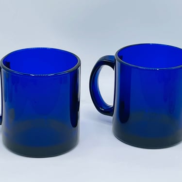 Vintage Pair of Cobalt Blue Glass  Coffee Mugs Cup - Made in USA  Excellent Condition 
