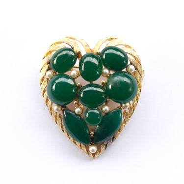Gold tone petal shaped brooch with green cabochon and faux pearls 