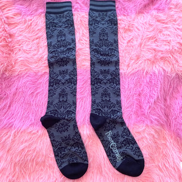 Bat Damask Socks