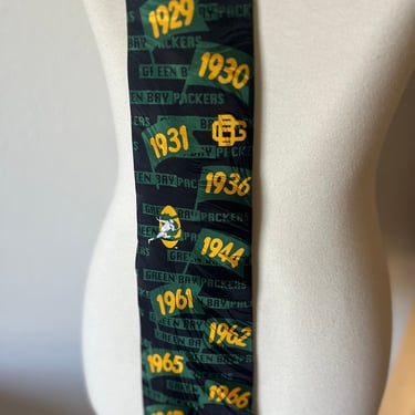 Vintage Green Bay Packers Titletown championship silk tie 1929 to 1997 