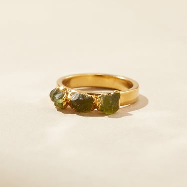 green peridot ring | raw peridot stacking ring | august birthstone jewelry | august birthstone ring | raw stone ring | rough peridot ring 