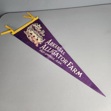 Vintage Arkansas Alligator Farm Hot Springs, Ark. Souvenir Felt Pennant Flag 