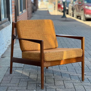 Sculptural Danish Modern Lounge Chair in teak  Designed by Folke Ohlsson for DUX of Sweden