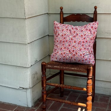 Throw Pillow, Small Daisy Peachskin