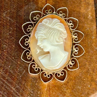 Vintage Left Facing Winard 12k GF Shell Cameo Pendant Victorian Style Jewelry 