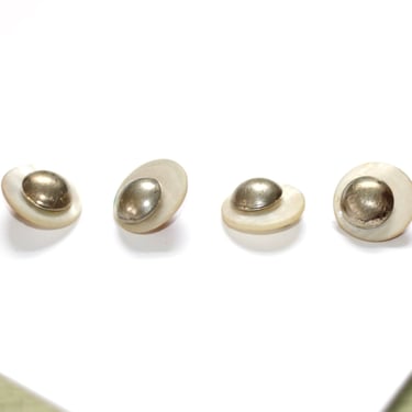 Antique Pearl Pin Shank Buttons - Set of Four 18mm 