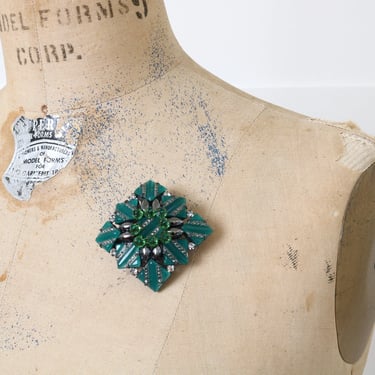 vintage 1940s green Czech glass & rhinestone brooch • big diamond shaped deco glass with japanned setting 